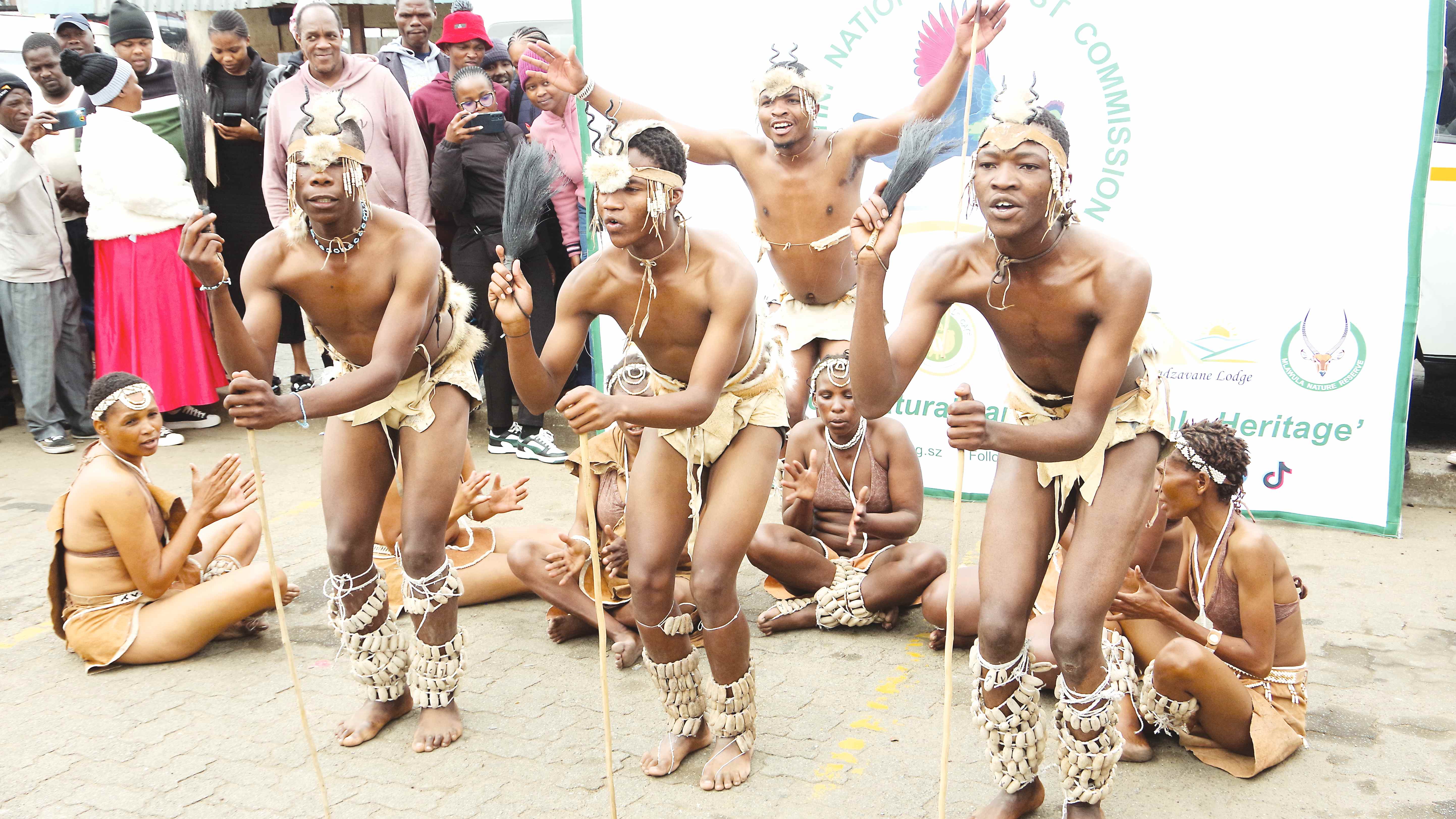 Khoisan arrive, offer unique history lesson for pupils